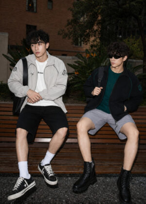 Áo Khoác Bomber Vải Pique Mắt Chim Co Giãn Thoáng Khí Năng Động - The No Style 183 Xám Nhạt1 Áo Khoác Bomber Vải Pique Mắt Chim Co Giãn Thoáng Khí Năng Động - The No Style 183 Đen